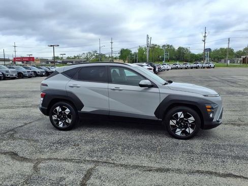 Used 2025 Hyundai Kona SEL FWD image 14