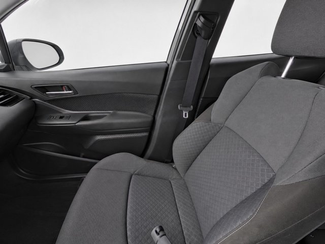 Used 2020 Toyota C-HR LE FWD image 13