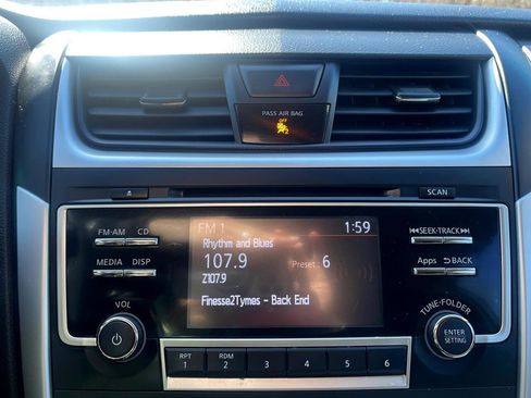Used 2016 Nissan Altima 2.5 S w/ Power Driver Seat Package FWD image 6