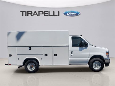 New 2026 Ford E-350 and Econoline 350 Super Duty w/ Power Equipment Group image 4