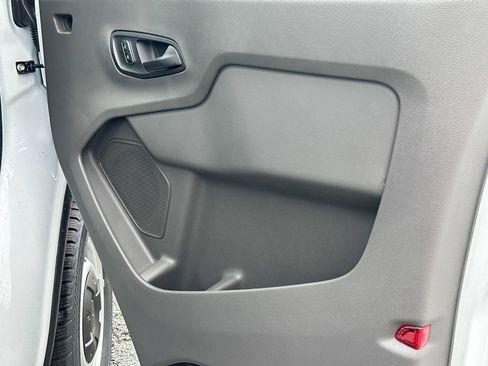 New 2025 Ford Transit 250 148 Medium Roof image 41