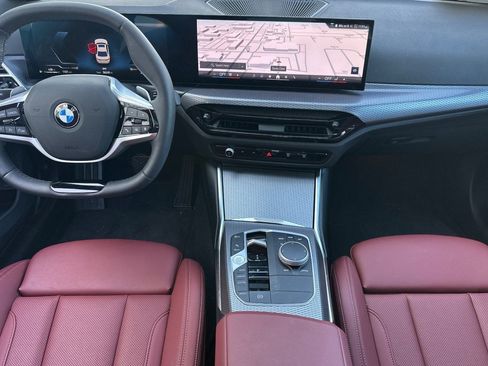 Used 2025 BMW 330i xDrive Sedan w/ Convenience Package image 25