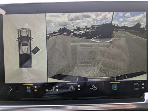 Used 2025 Chevrolet Silverado 3500 LT w/ Safety Package AWD/4WD image 18