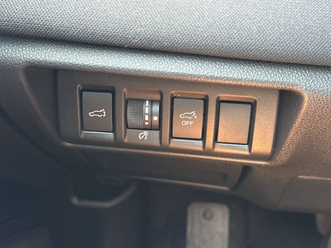 Used 2020 Subaru Outback Premium AWD/4WD image 33