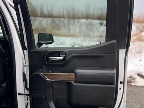 Used 2022 Chevrolet Silverado 1500 High Country w/ Safety Package II image 33
