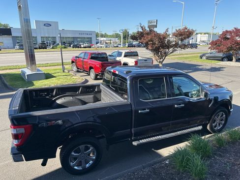 Used 2021 Ford F150 Lariat w/ Equipment Group 502A High AWD/4WD image 4