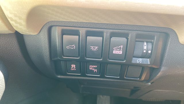 Used 2022 Subaru Ascent Premium w/ Convenience Package AWD/4WD image 12