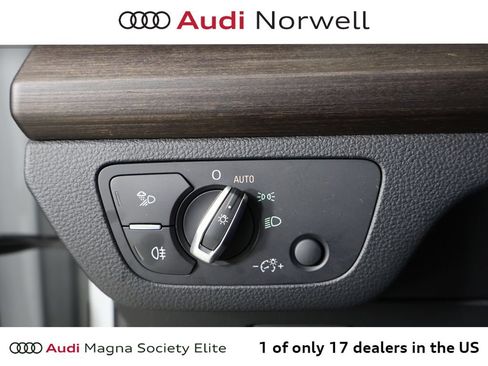 Used 2023 Audi Q5 2.0T Premium w/ Convenience Package AWD/4WD image 25