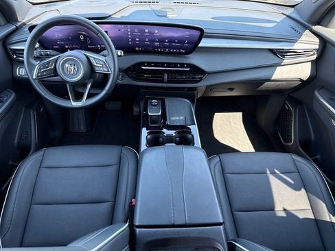 Used 2025 Buick Enclave Preferred FWD image 12