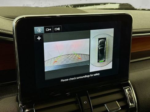 Used 2018 Lincoln Navigator L Select RWD image 15