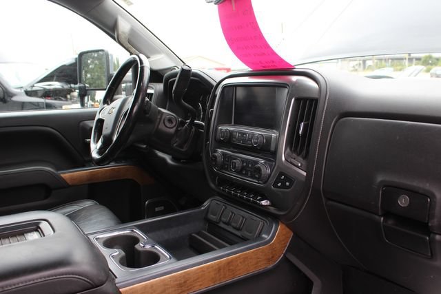 Used 2017 Chevrolet Silverado 2500 LTZ w/ Duramax Plus Package AWD/4WD image 28