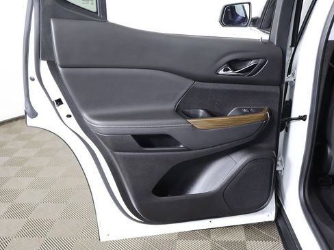 Used 2023 GMC Acadia SLE w/ Driver Convenience Package image 26