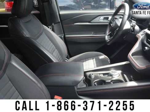 Used 2025 Ford Explorer ST-Line AWD/4WD image 13