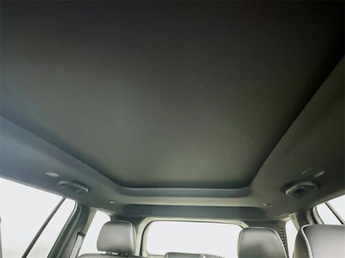 New 2025 Jeep Grand Cherokee Limited image 14