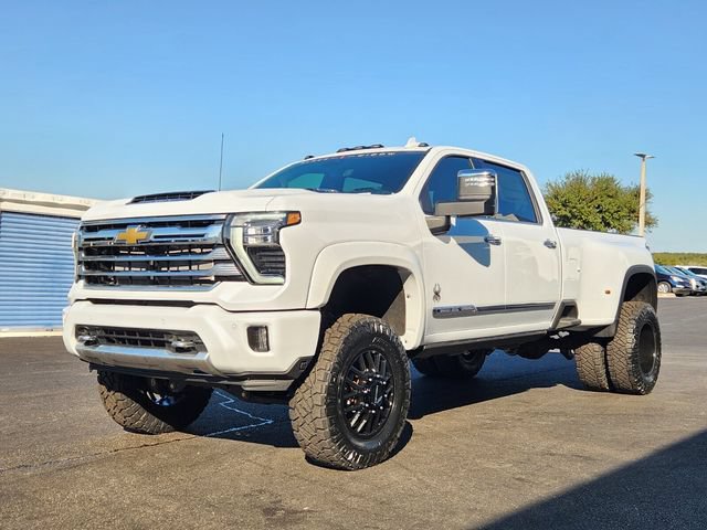 New 2026 Chevrolet Silverado 3500 High Country w/ High Country Premium Package AWD/4WD image 2