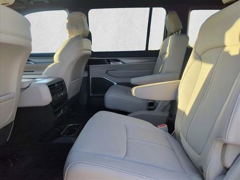 New 2026 Jeep Grand Wagoneer 2WD image 12