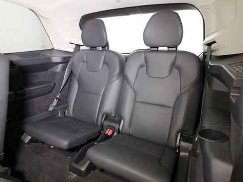 Certified 2023 Volvo XC90 B6 Plus AWD/4WD image 25