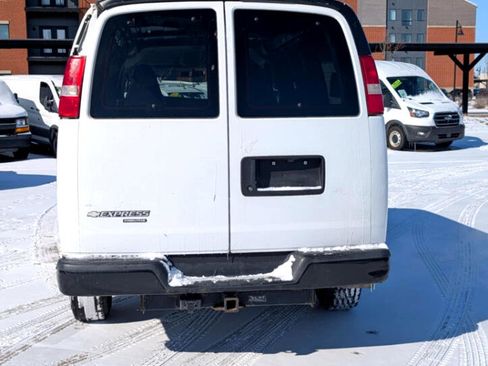 Used 2016 Chevrolet Express 2500 w/ Preferred Equipment Group RWD image 22