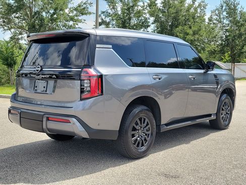 Certified 2025 Nissan Armada SV RWD image 5