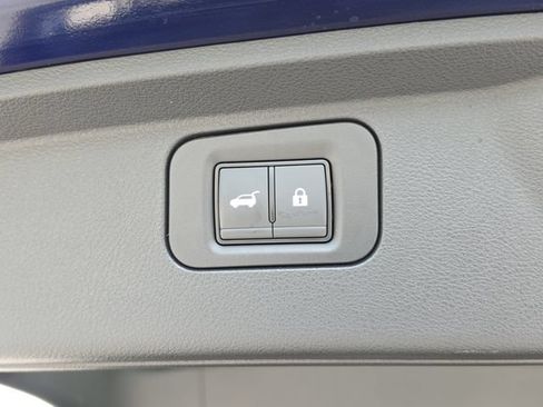 Certified 2025 Nissan Armada Platinum Reserve RWD image 10