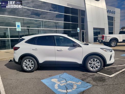 New 2026 Ford Escape Active image 2