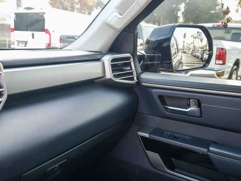 Used 2023 Toyota Sequoia Limited image 27