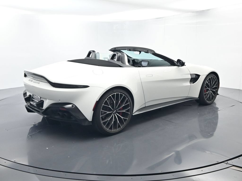 Used 2023 Aston Martin V8 Vantage Roadster RWD image 15