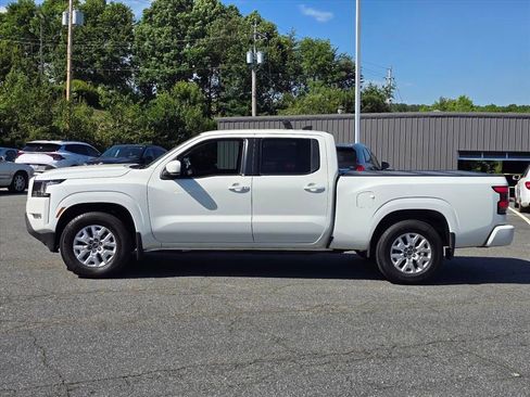 Used 2024 Nissan Frontier SV w/ Technology Package RWD image 23