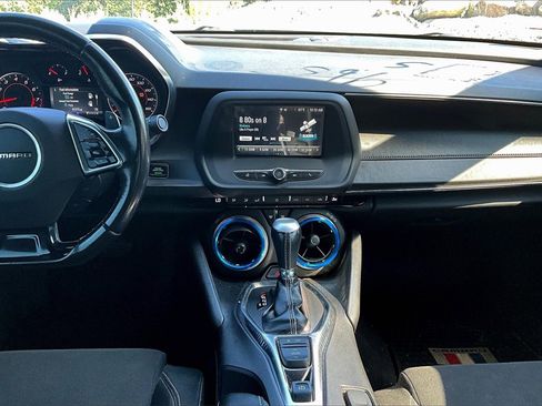 Used 2018 Chevrolet Camaro LT image 29