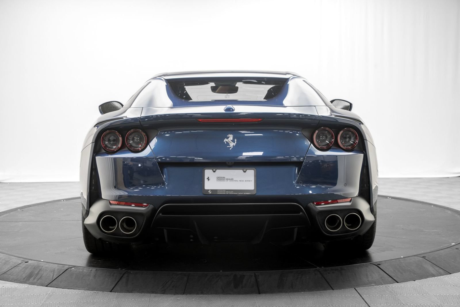Used 2021 Ferrari 812 GTS RWD image 13
