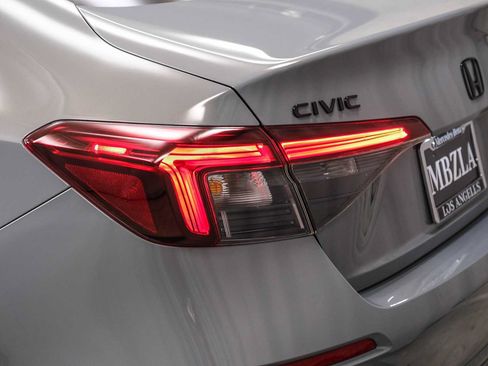 Used 2025 Honda Civic Sport image 7