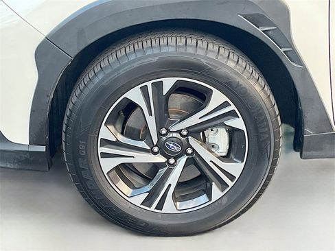 Used 2024 Subaru Crosstrek 2.0i Premium image 31