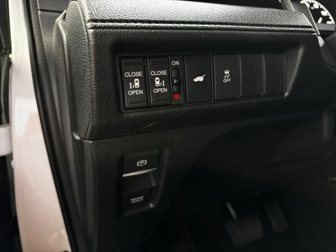 Used 2025 Honda Odyssey EX-L image 24