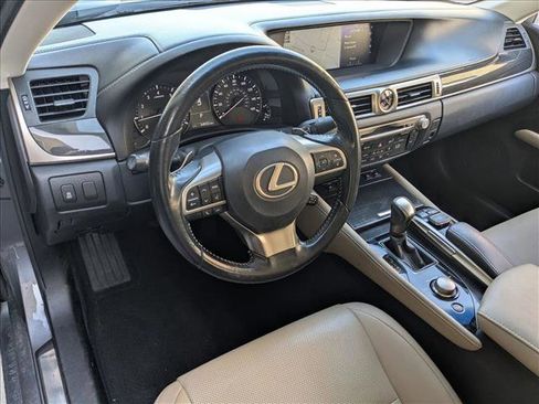 Used 2016 Lexus GS 200t w/ Premium Package RWD image 10