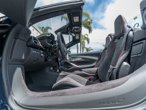 New 2026 McLaren Artura Spider image 13
