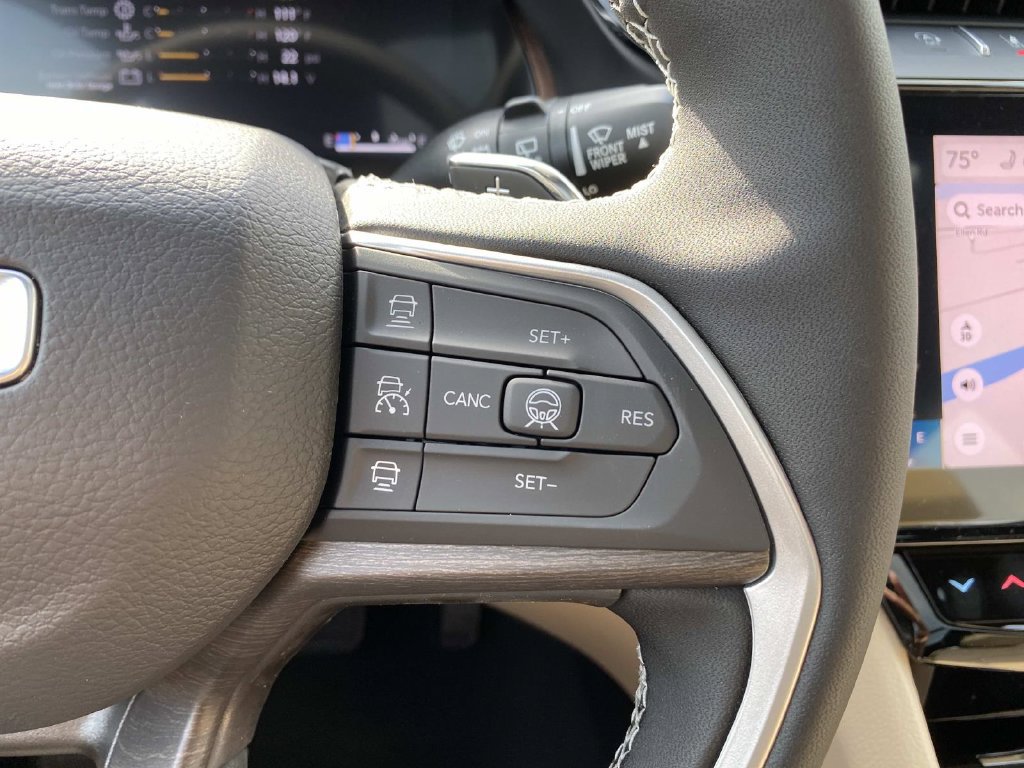 New 2027 Jeep Grand Cherokee Limited AWD/4WD image 14