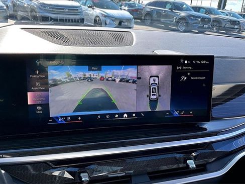 Used 2024 BMW X7 xDrive40i image 14