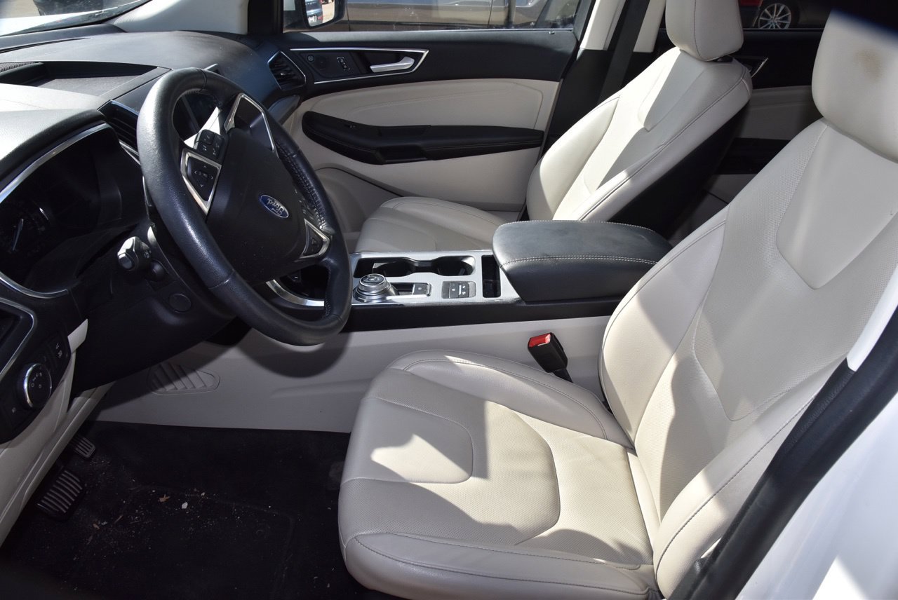 Used 2021 Ford Edge Titanium w/ Equipment Group 301A AWD/4WD image 9