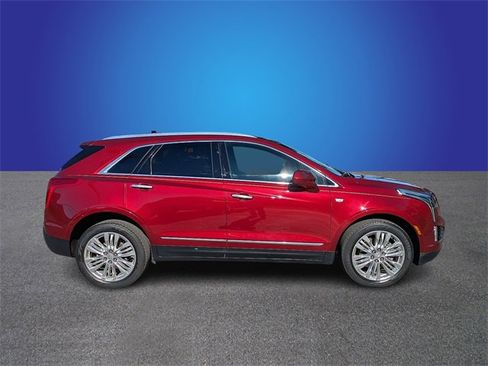 Used 2017 Cadillac XT5 Premium Luxury w/ LPO, Wheel Lock Package image 6