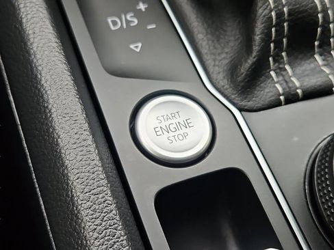 Used 2023 Volkswagen Atlas Cross Sport SE w/ Panoramic Sunroof Package AWD/4WD image 24