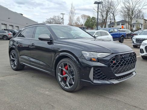 New 2026 Audi RS Q8 performance image 10