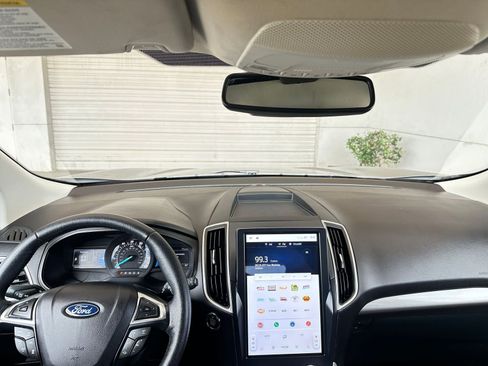 Used 2024 Ford Edge SEL image 33