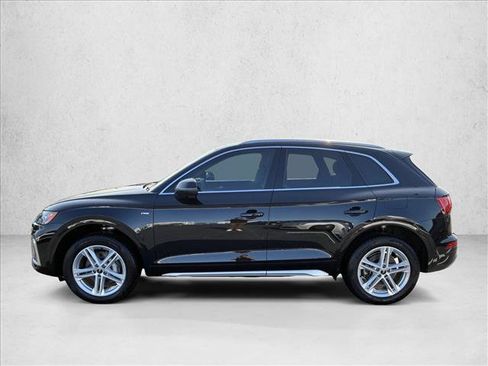 Used 2024 Audi Q5 e Premium w/ Convenience Package AWD/4WD image 8
