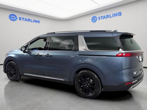 Used 2024 Kia Carnival SX Prestige image 4