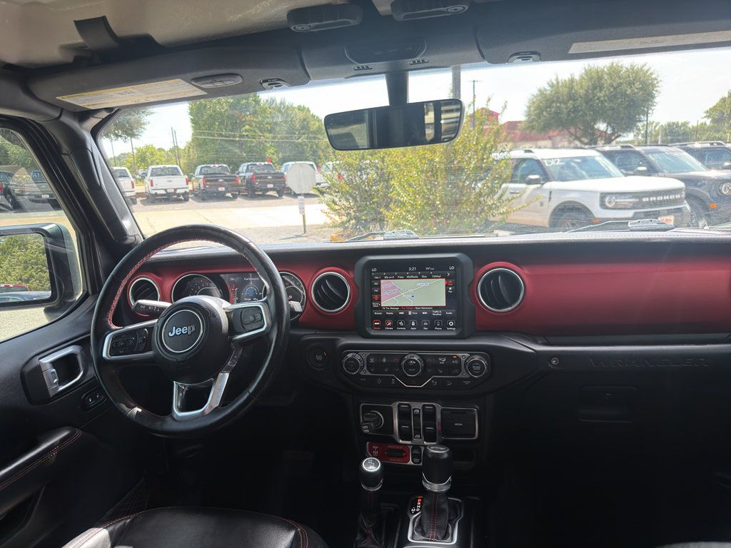Used 2021 Jeep Wrangler Unlimited Rubicon AWD/4WD image 16