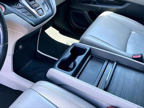Used 2018 Honda Odyssey EX-L image 13