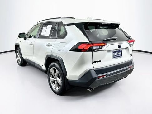 Used 2020 Toyota RAV4 Limited AWD/4WD image 6