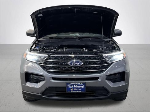 Used 2022 Ford Explorer XLT AWD/4WD image 5