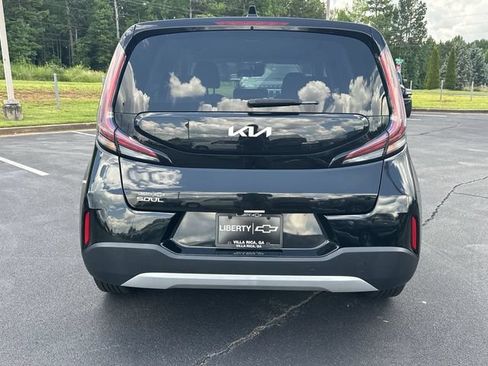 Used 2023 Kia Soul LX FWD image 7