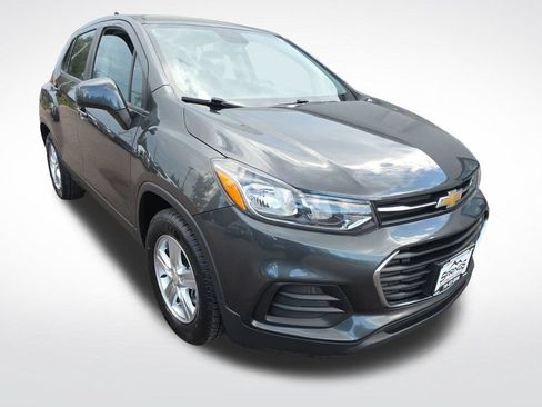 Used 2019 Chevrolet Trax LS FWD image 7